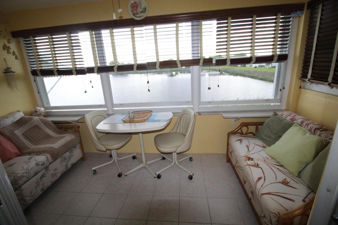 1118 Lake Terrace, Boynton Beach, FL 33426