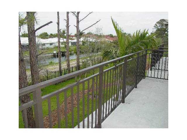 2404 Venetian Way, Boynton Beach, FL 33426