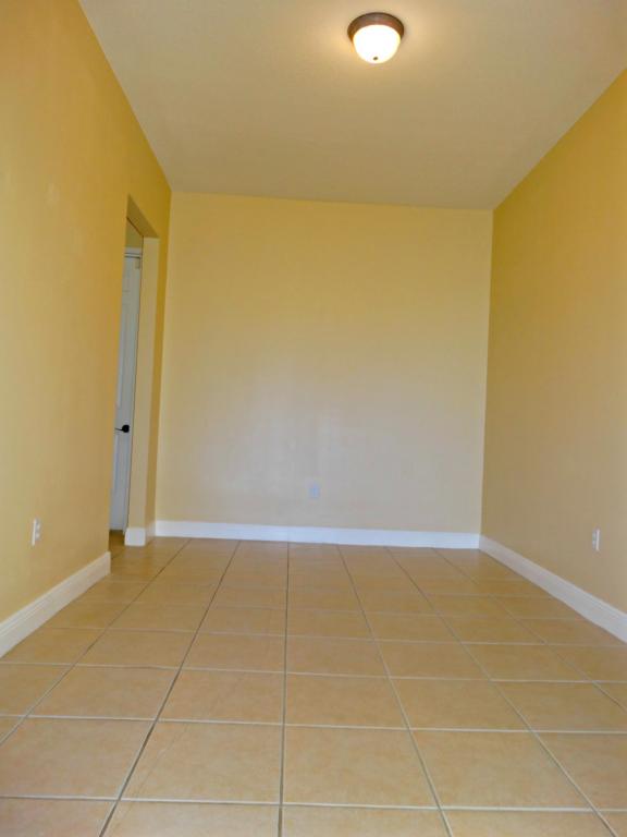 2404 Venetian Way, Boynton Beach, FL 33426