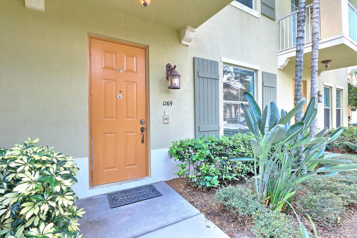 1269 Via Panzani, Boynton Beach, FL 33426