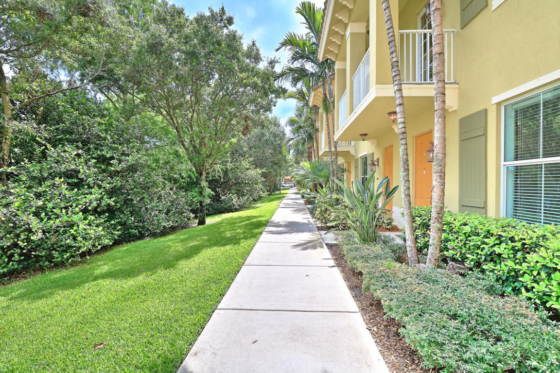 1269 Via Panzani, Boynton Beach, FL 33426
