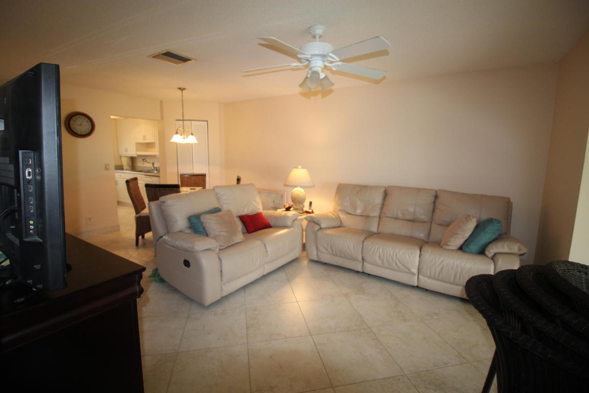 721 SW Lake Court, Boynton Beach, FL 33426