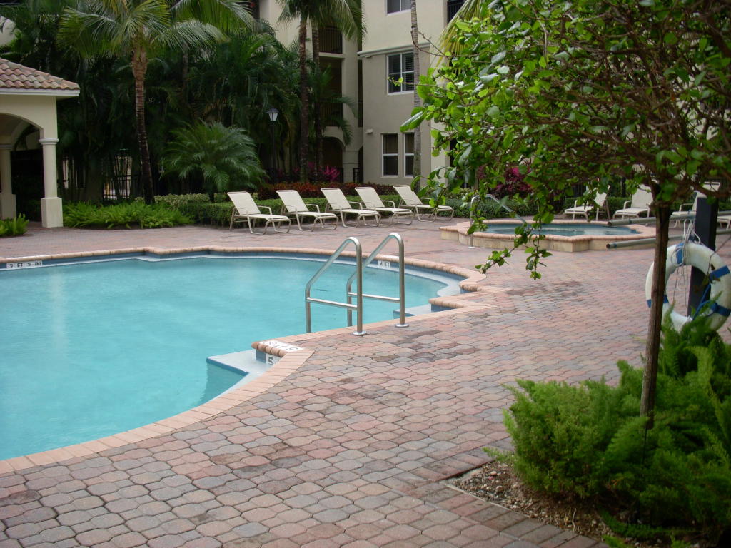2410 Renaissance Way, Boynton Beach, FL 33426