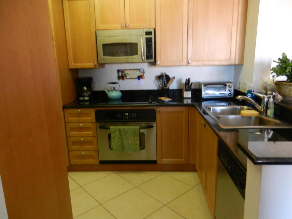 2410 Renaissance Way, Boynton Beach, FL 33426