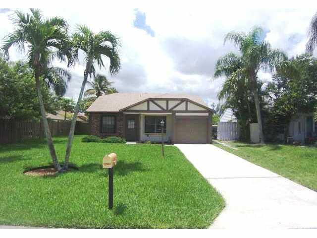 22963 Sandalfoot Boulevard, Boca Raton, FL 33428
