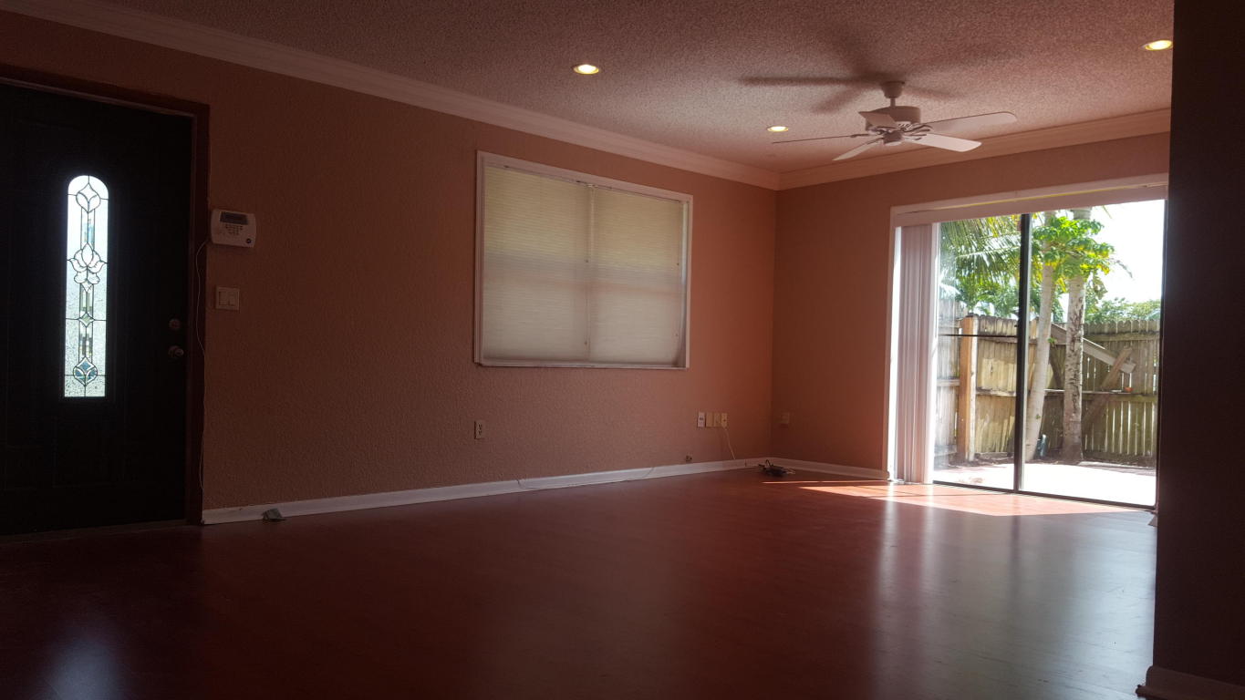 22761 SW 64th Way, Boca Raton, FL 33428