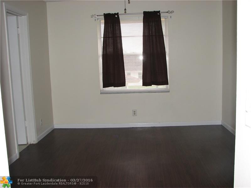 9911 Three Lakes Cir 9911, Boca Raton, FL 33428