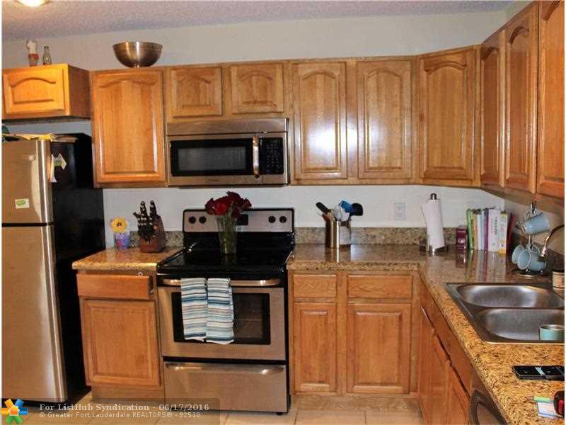 9250 Sable Ridge Cir D, Boca Raton, FL 33428