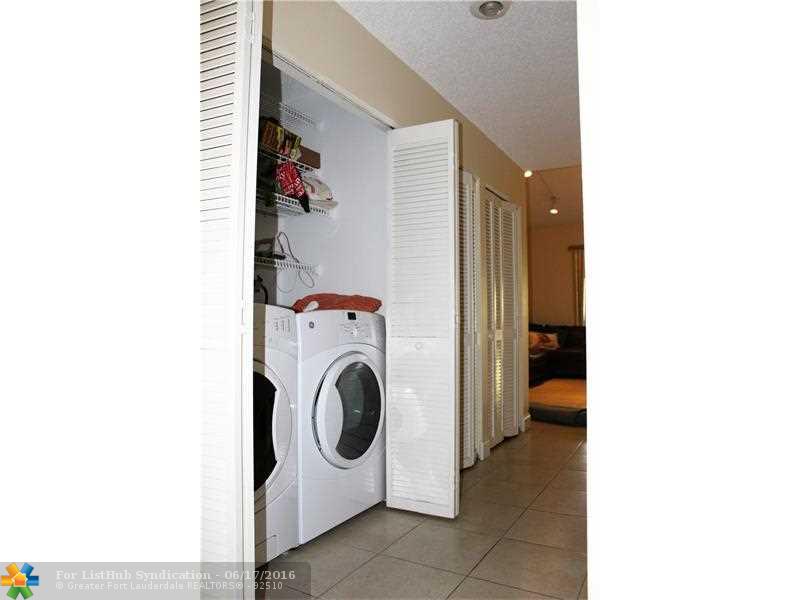 9250 Sable Ridge Cir D, Boca Raton, FL 33428