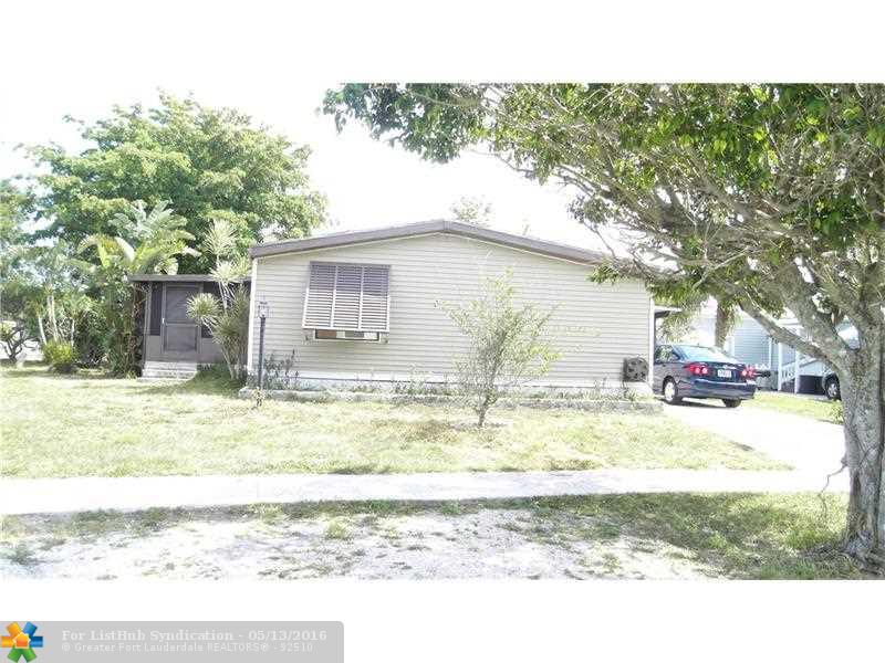 10392 S 228th Ln, Boca Raton, FL 33428