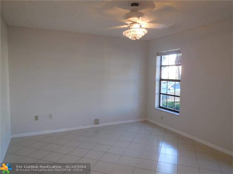 21374 Bridge View Dr, Boca Raton, FL 33428