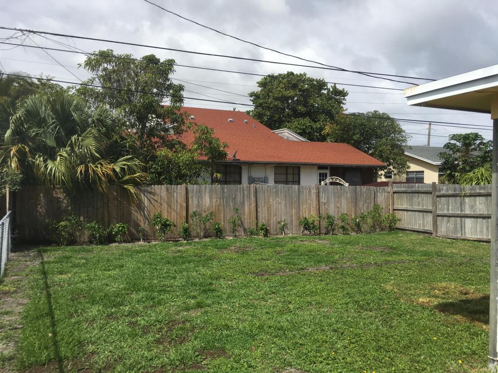 2811 NE 2nd Avenue, Boca Raton, FL 33431