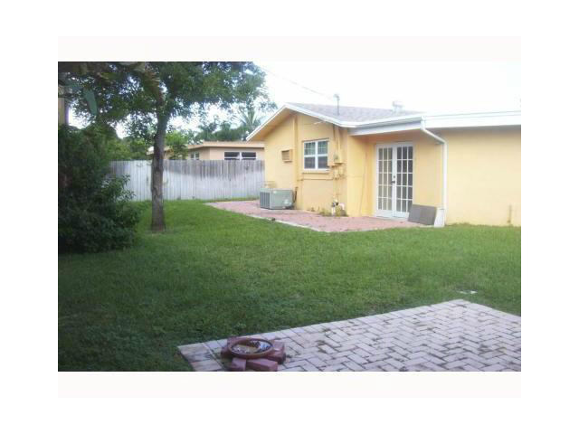 460 NE 24th Court, Boca Raton, FL 33431
