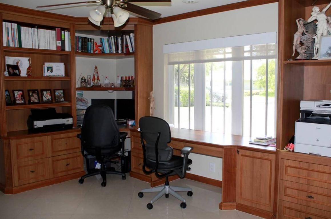 2825 Banyan Boulevard Circle, Boca Raton, FL 33431