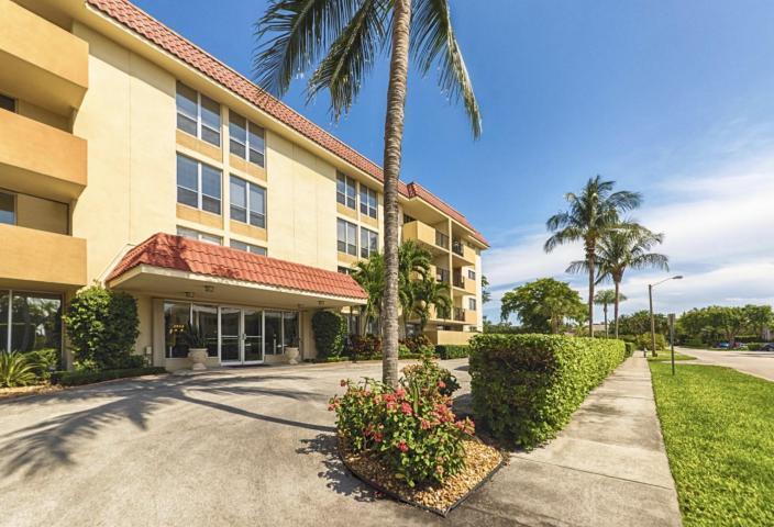 1000 Spanish River Road, Boca Raton, FL 33432