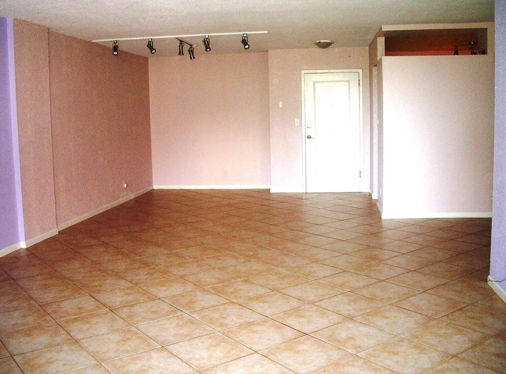1000 Spanish River Road, Boca Raton, FL 33432