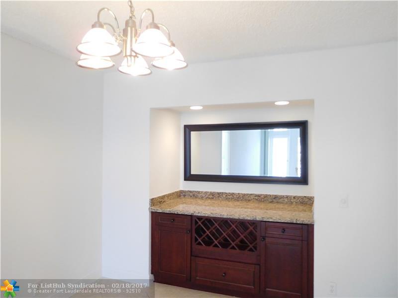 2851 S Ocean Blvd 1-V, Boca Raton, FL 33432
