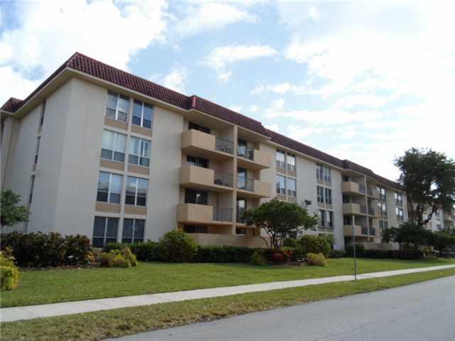 1000 Spanish River Road, Boca Raton, FL 33432
