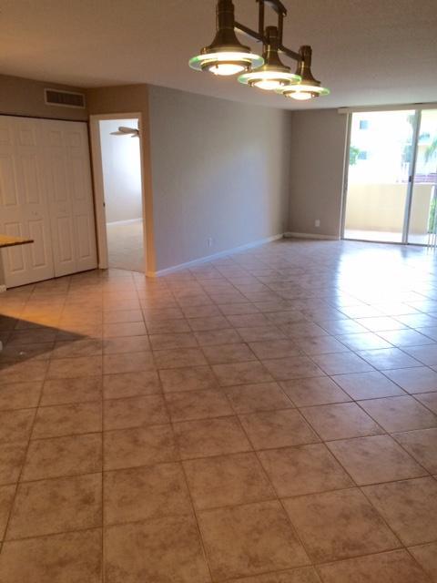 1000 Spanish River Road, Boca Raton, FL 33432