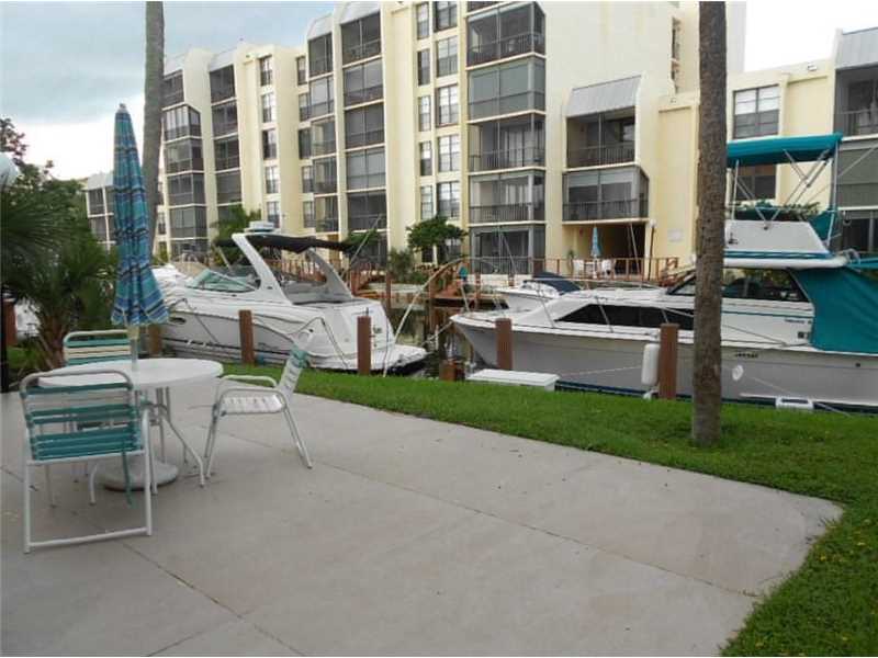2Royal Palm Way, Boca Raton, FL 33432
