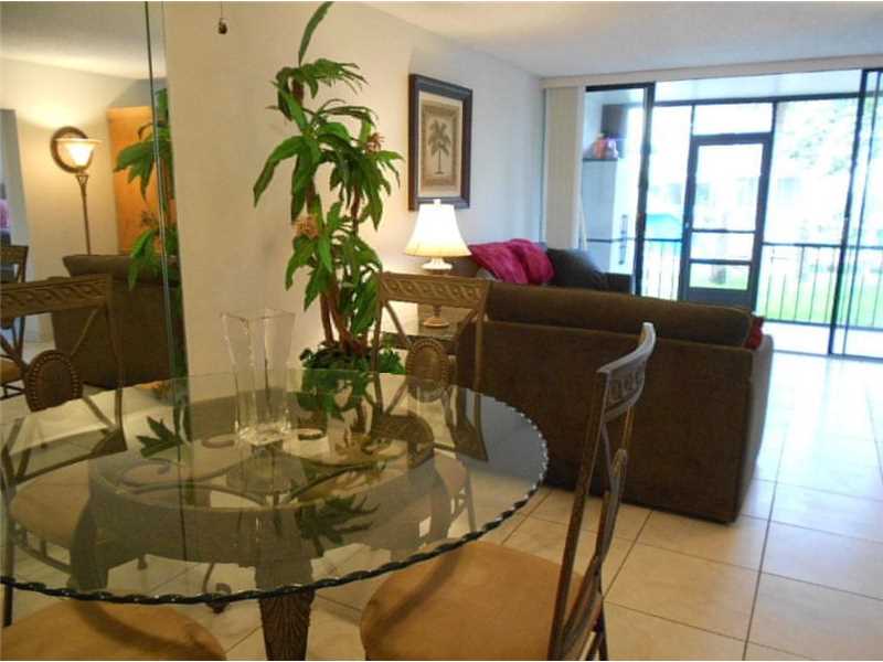 2Royal Palm Way, Boca Raton, FL 33432