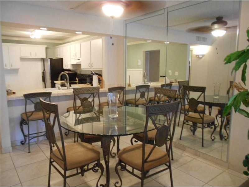 2Royal Palm Way, Boca Raton, FL 33432