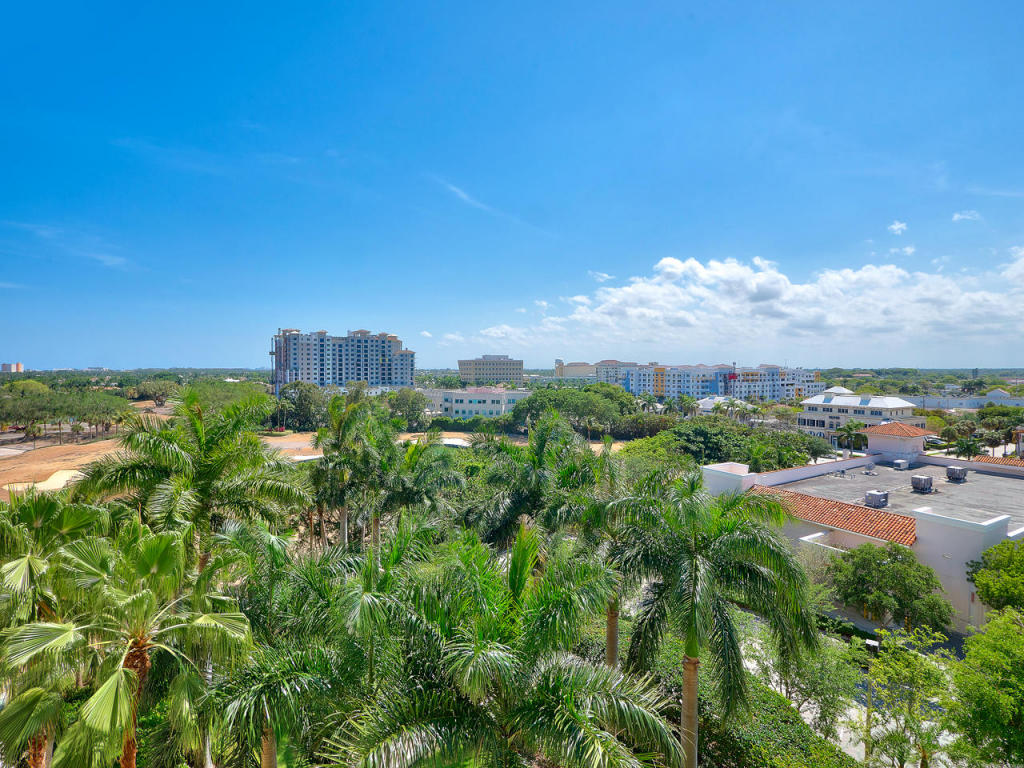 550 SE Mizner Boulevard, Boca Raton, FL 33432