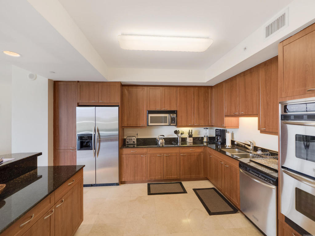 550 SE Mizner Boulevard, Boca Raton, FL 33432