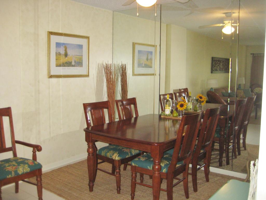 951 De Soto Road, Boca Raton, FL 33432