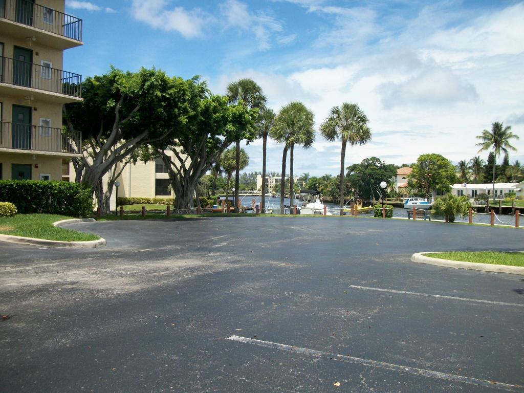 21 Royal Palm Way, Boca Raton, FL 33432