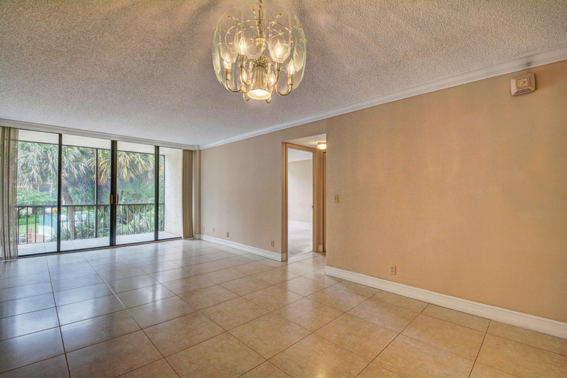 20 Royal Palm Way, Boca Raton, FL 33432