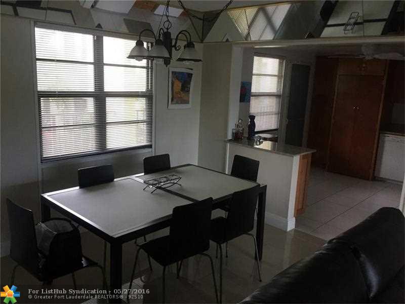 501 SW 11th Pl 304A, Boca Raton, FL 33432