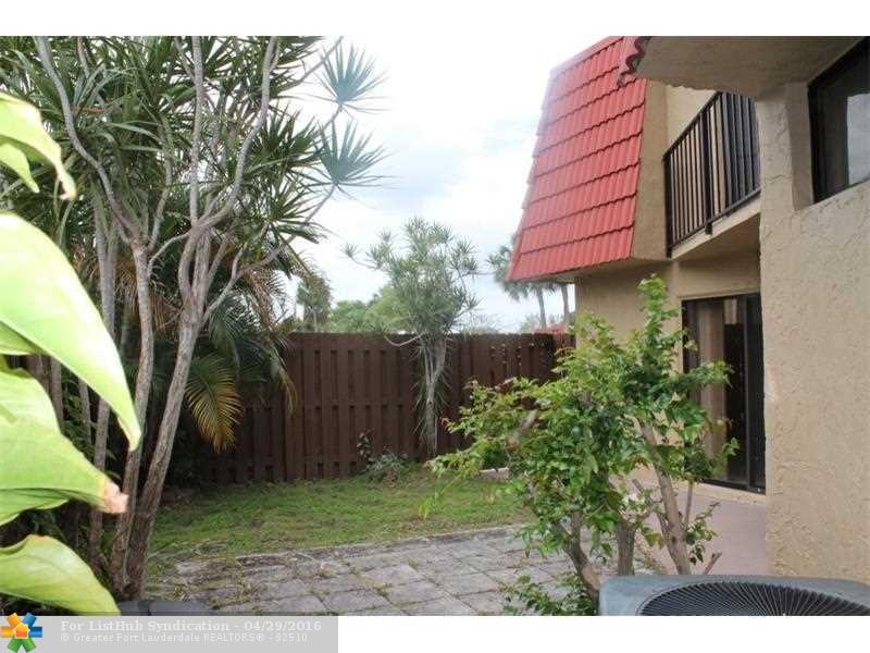 8377 Trent Ct C, Boca Raton, FL 33433
