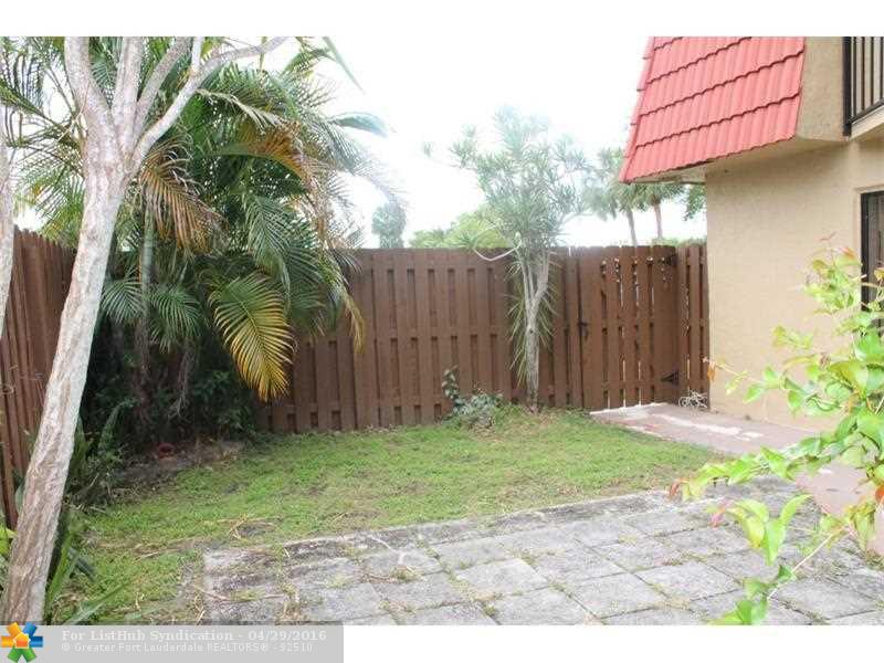 8377 Trent Ct C, Boca Raton, FL 33433