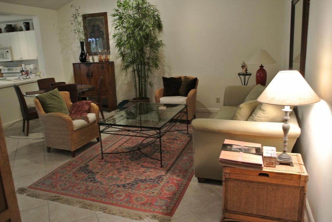6557 Via Regina, Boca Raton, FL 33433
