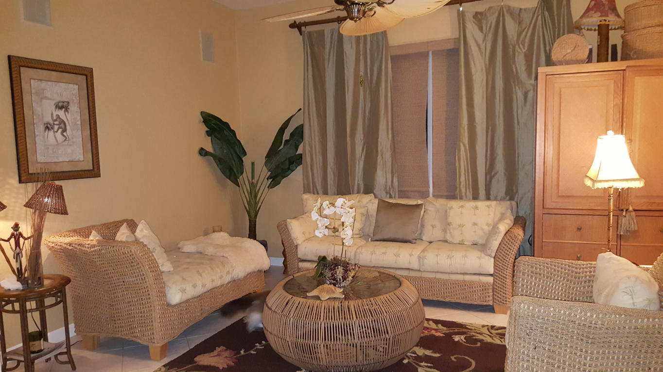 6781 Hollandaire Drive W, Boca Raton, FL 33433