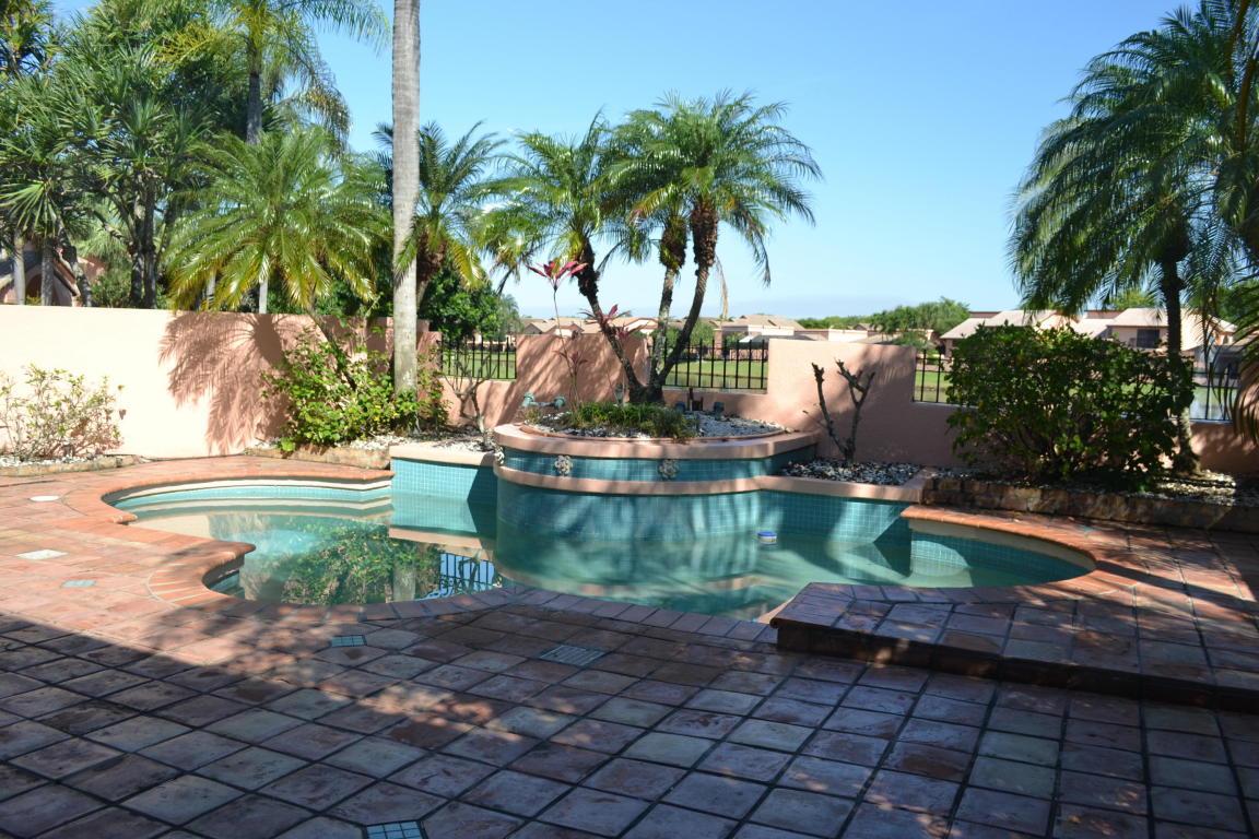 6483 Via Benita, Boca Raton, FL 33433