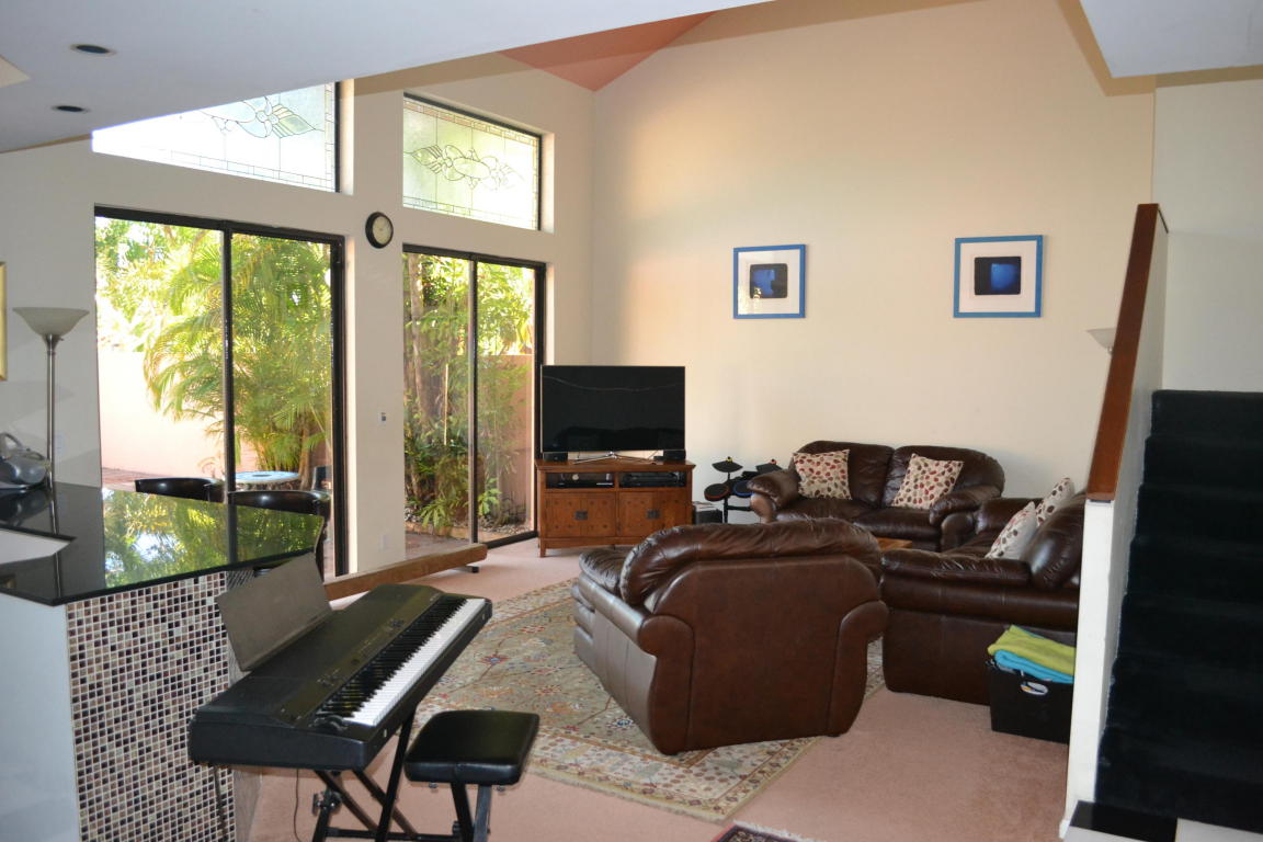 6483 Via Benita, Boca Raton, FL 33433