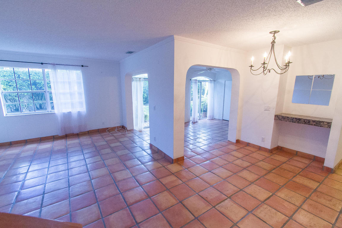 6522 Via Regina, Boca Raton, FL 33433