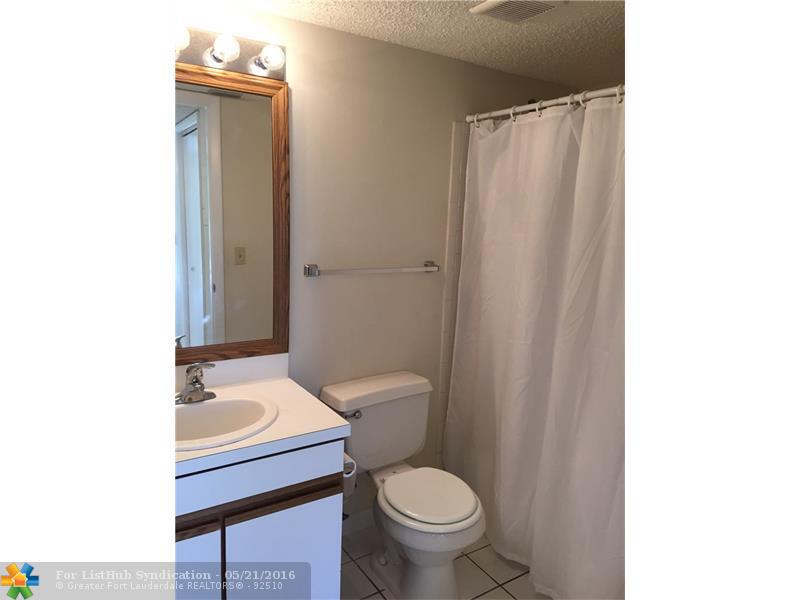 6340 La Costa Dr B, Boca Raton, FL 33433