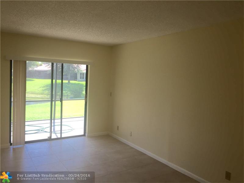 6802 Bridlewood Ct, Boca Raton, FL 33433