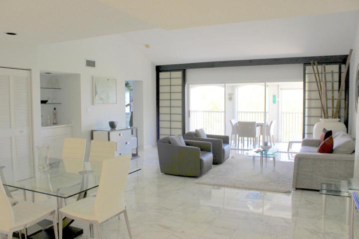7369 Orangewood Lane Unit 307, Boca Raton, FL 33433