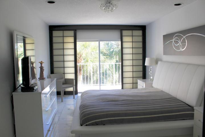 7369 Orangewood Lane Unit 307, Boca Raton, FL 33433
