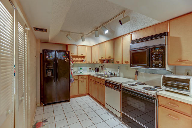 7369 Orangewood Lane, Boca Raton, FL 33433