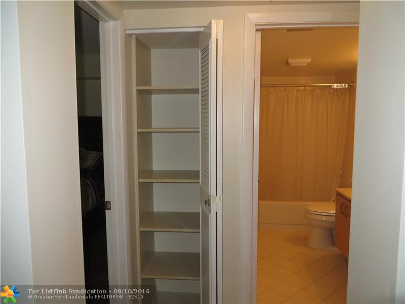 6217 Balboa 205, Boca Raton, FL 33433