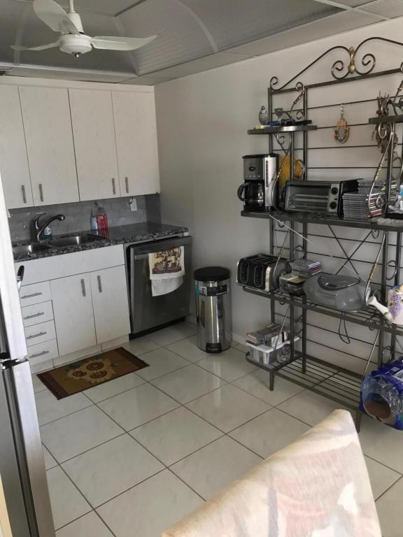 1044 Lincoln C, Boca Raton, FL 33434