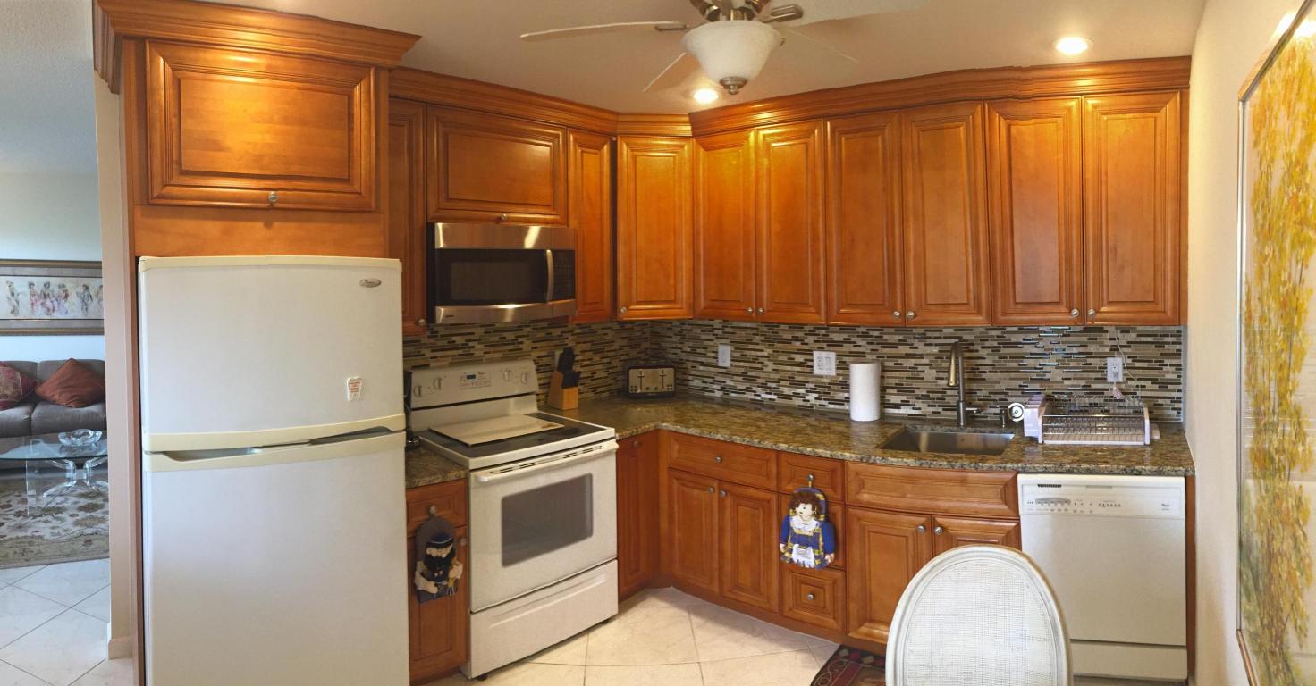 2022 Hythe B, Boca Raton, FL 33434