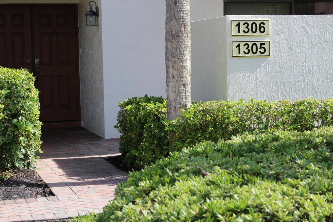 6748 Willow Wood Drive, Boca Raton, FL 33434