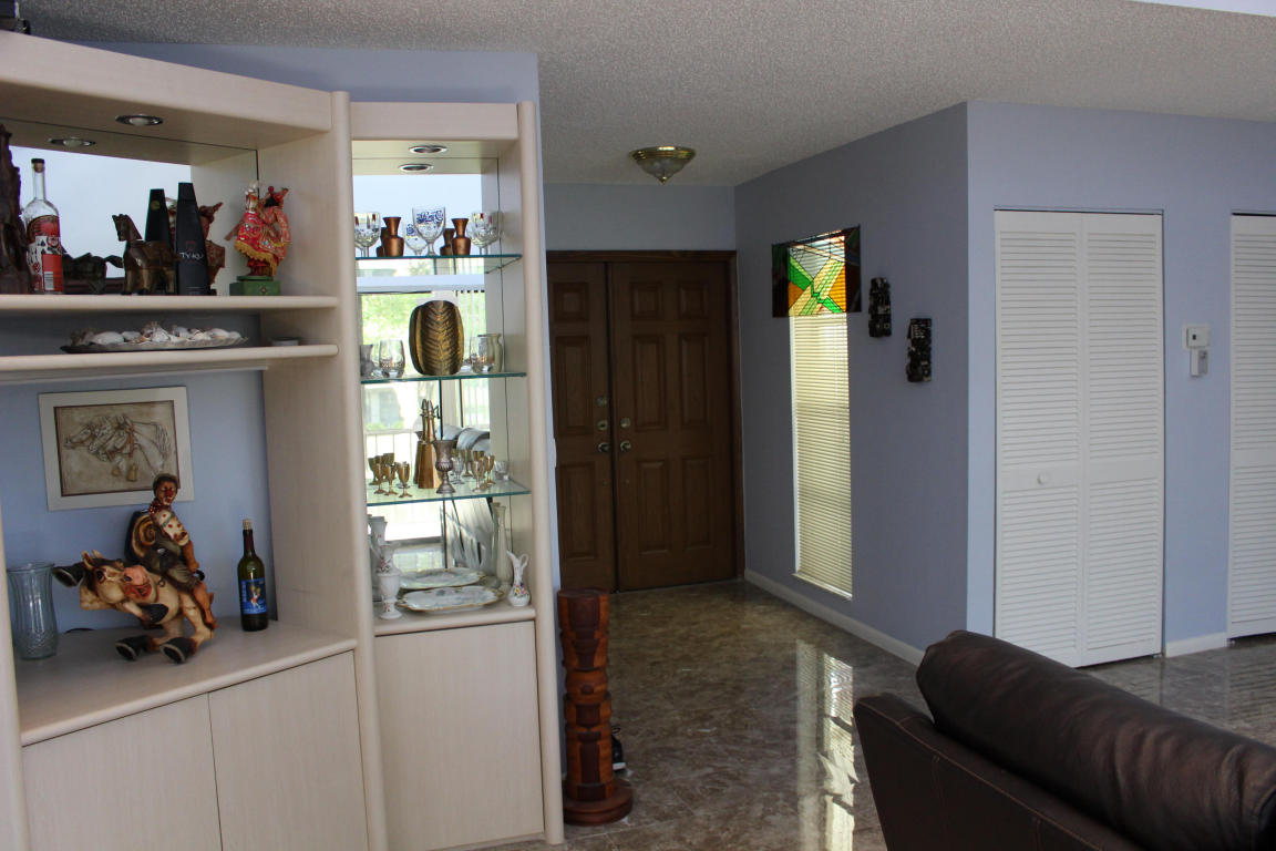 6748 Willow Wood Drive, Boca Raton, FL 33434