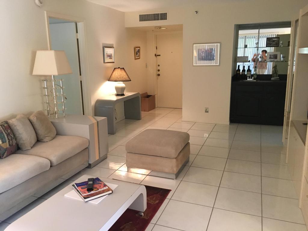 7835 Lakeside Boulevard, Boca Raton, FL 33434